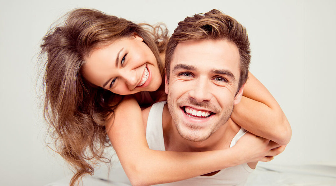 Körpersprache beim Flirten